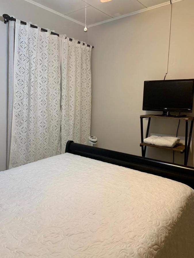 Room Near Airport/ Cerca Del Aeropuerto Rio Segundo Exterior photo
